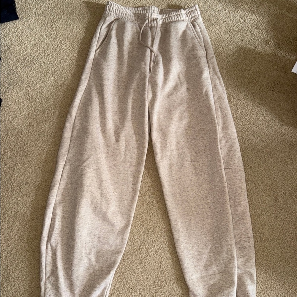 Abercrombie & Fitch women’s Tan Joggers